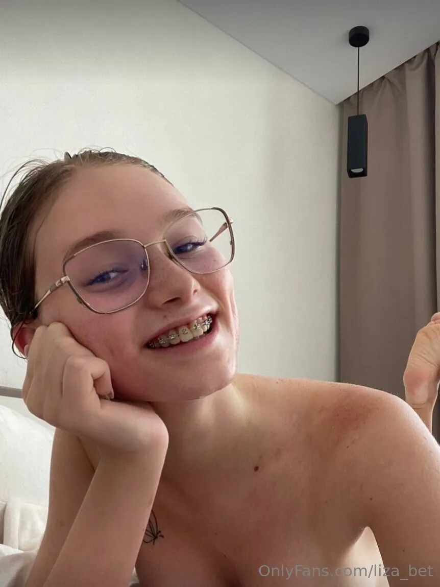 Elisabeth🍑Pink hole baby🍑 OnlyFans free account photo 2 - liza_bet nudes and sex tapes