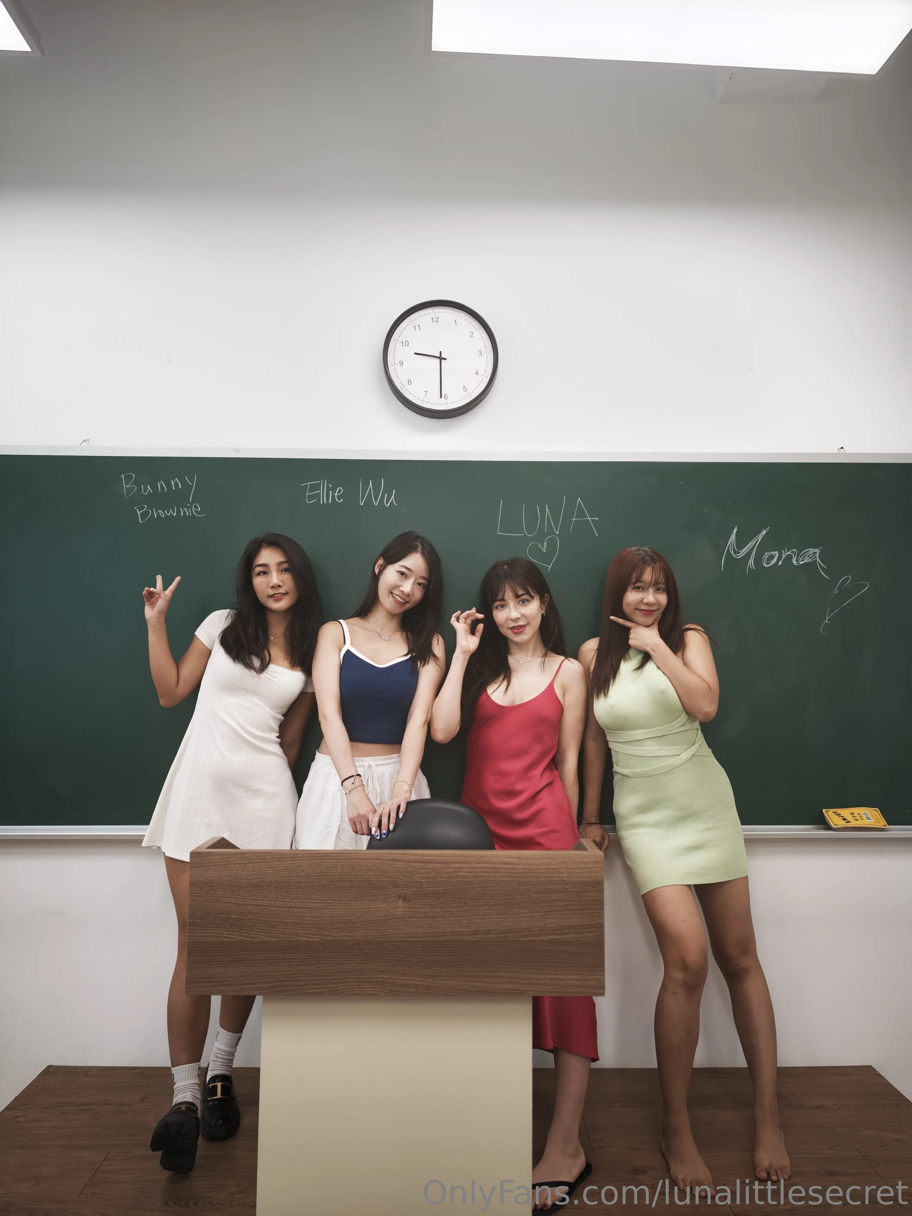 Lunas little secret OnlyFans free account photo 4 - lunalittlesecret nudes and sex tapes