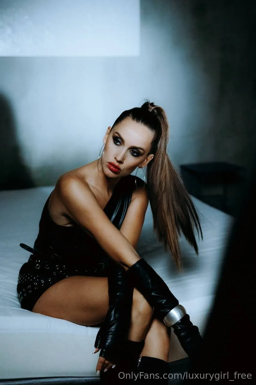 Luxury Girl FREE PAGE OnlyFans free account photo 10 - luxurygirl_free nudes and sex tapes