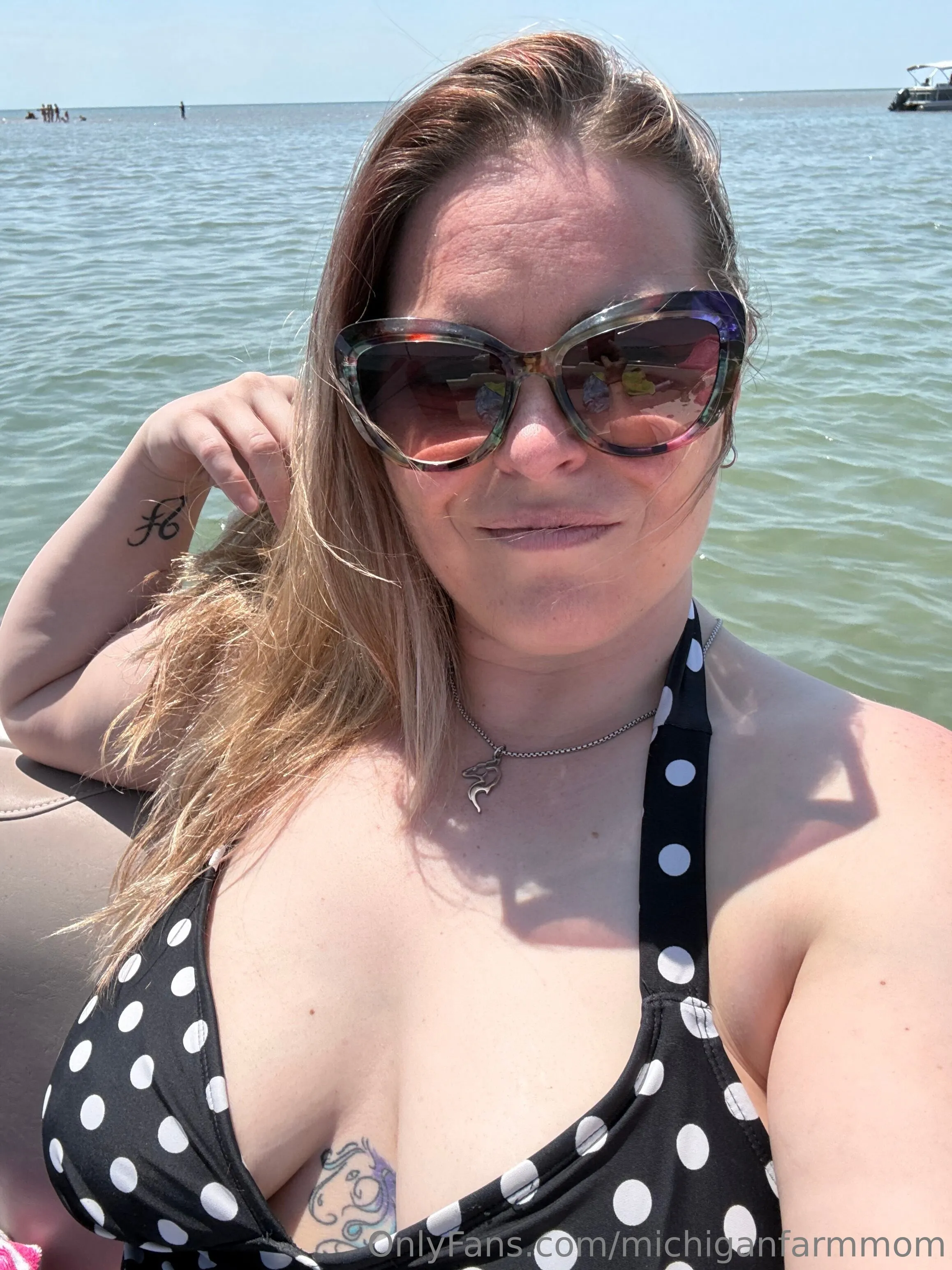 Shelly OnlyFans free account photo 5 - michiganfarmmom nudes and sex tapes