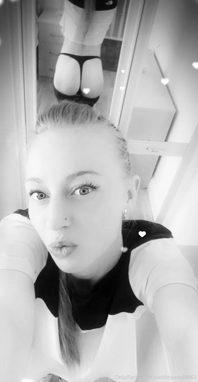 Amie - petite peach OnlyFans free account photo 17 - petitepeach882 nudes and sex tapes