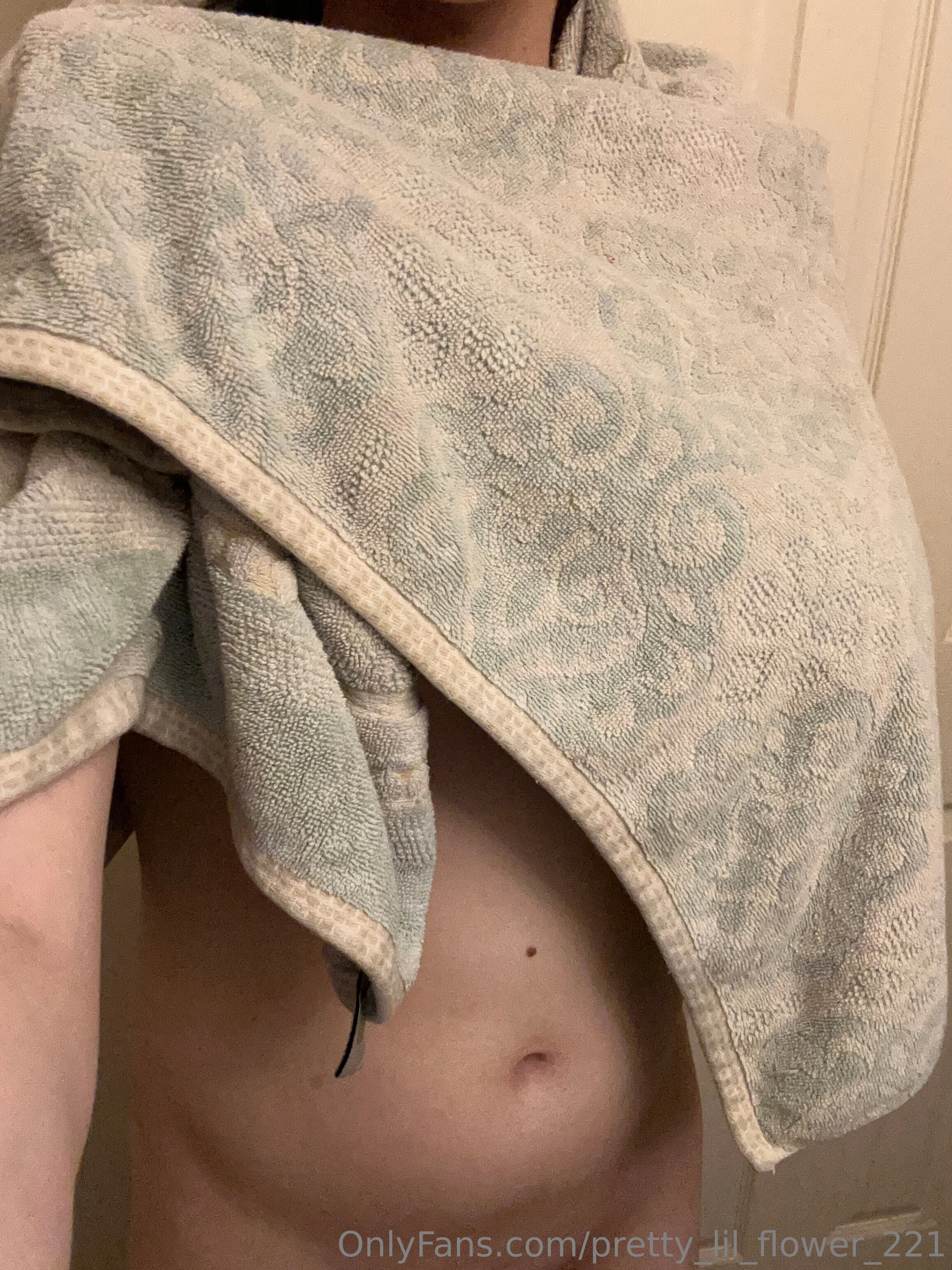 Pretty_lil_flower OnlyFans free account photo 15 - pretty_lil_flower_221 nudes and sex tapes