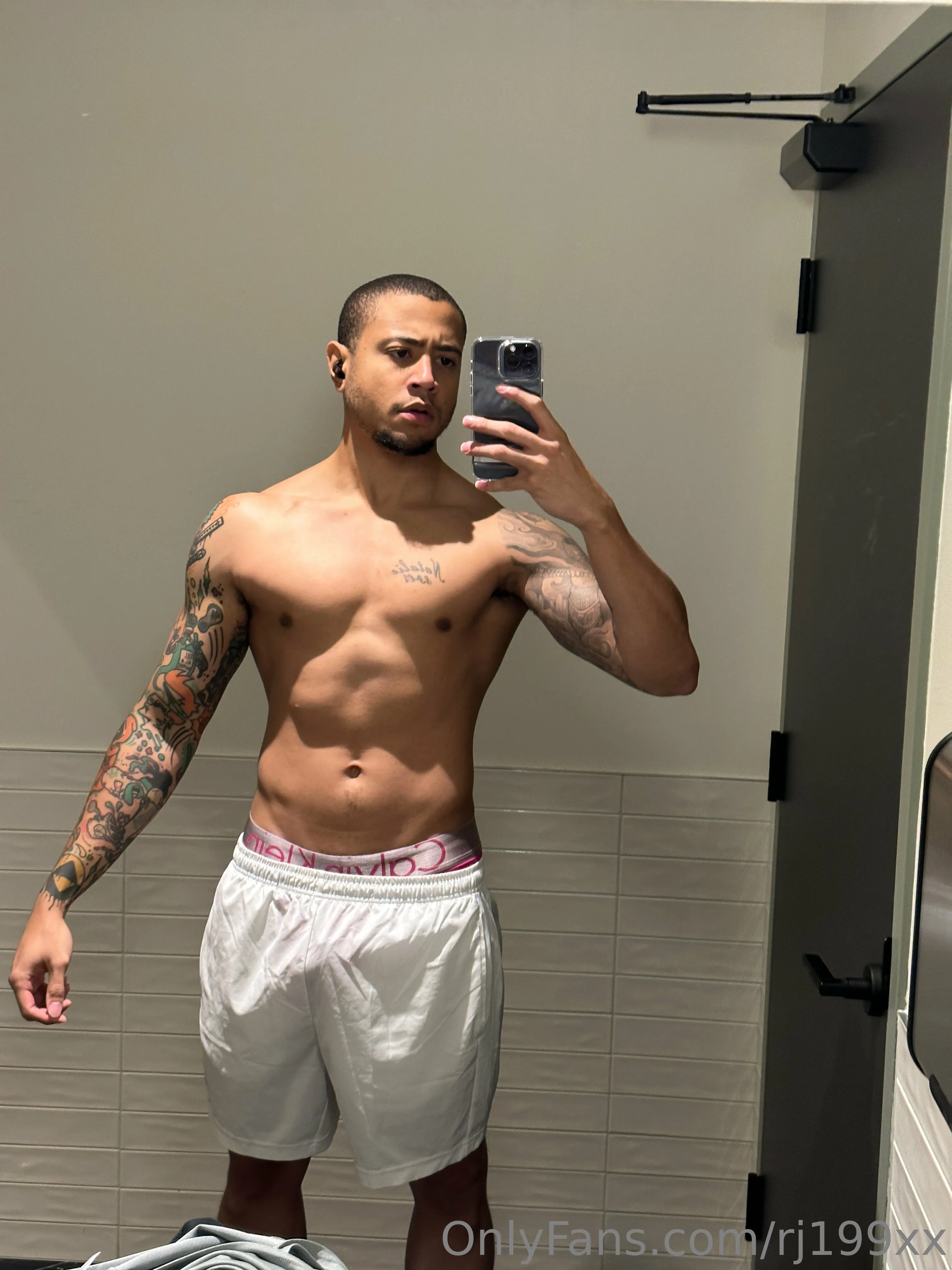 RJ OnlyFans free account photo 13 - rj199xx nudes and sex tapes