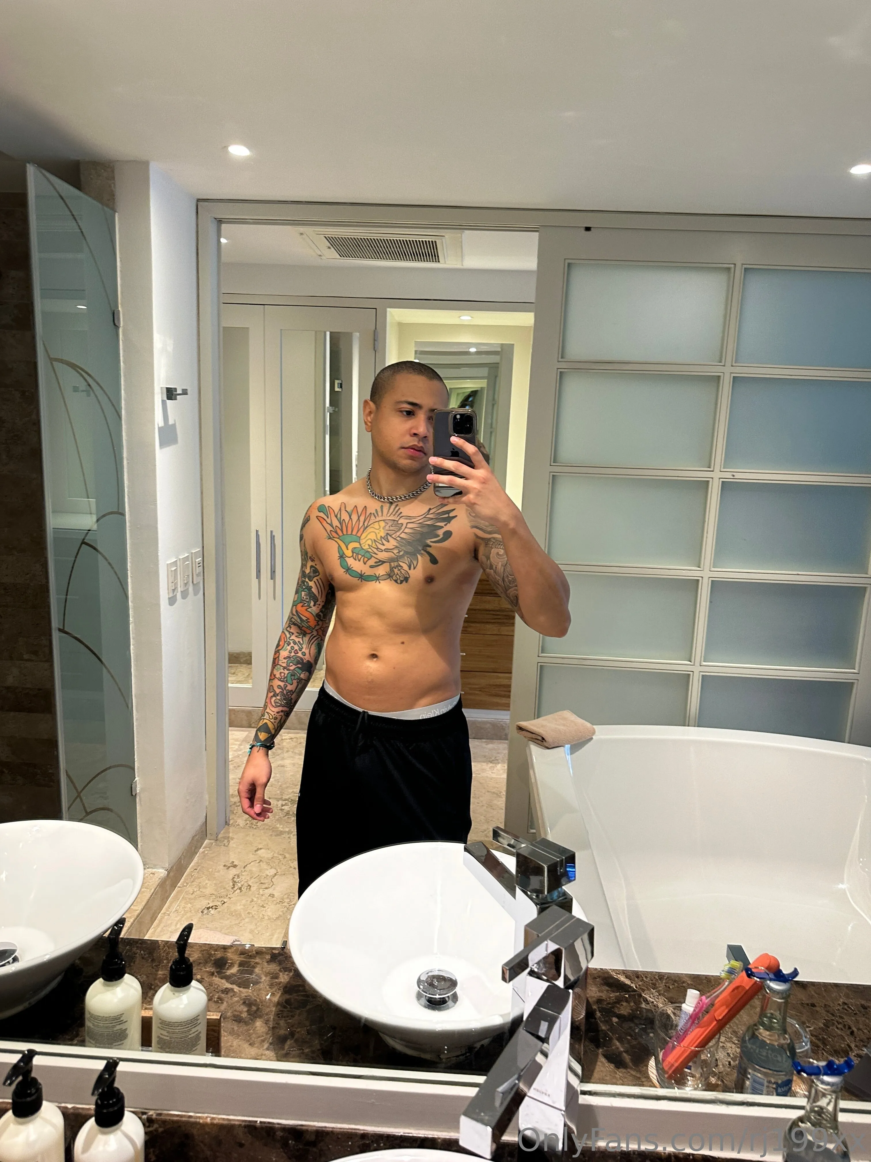 RJ OnlyFans free account photo 5 - rj199xx nudes and sex tapes