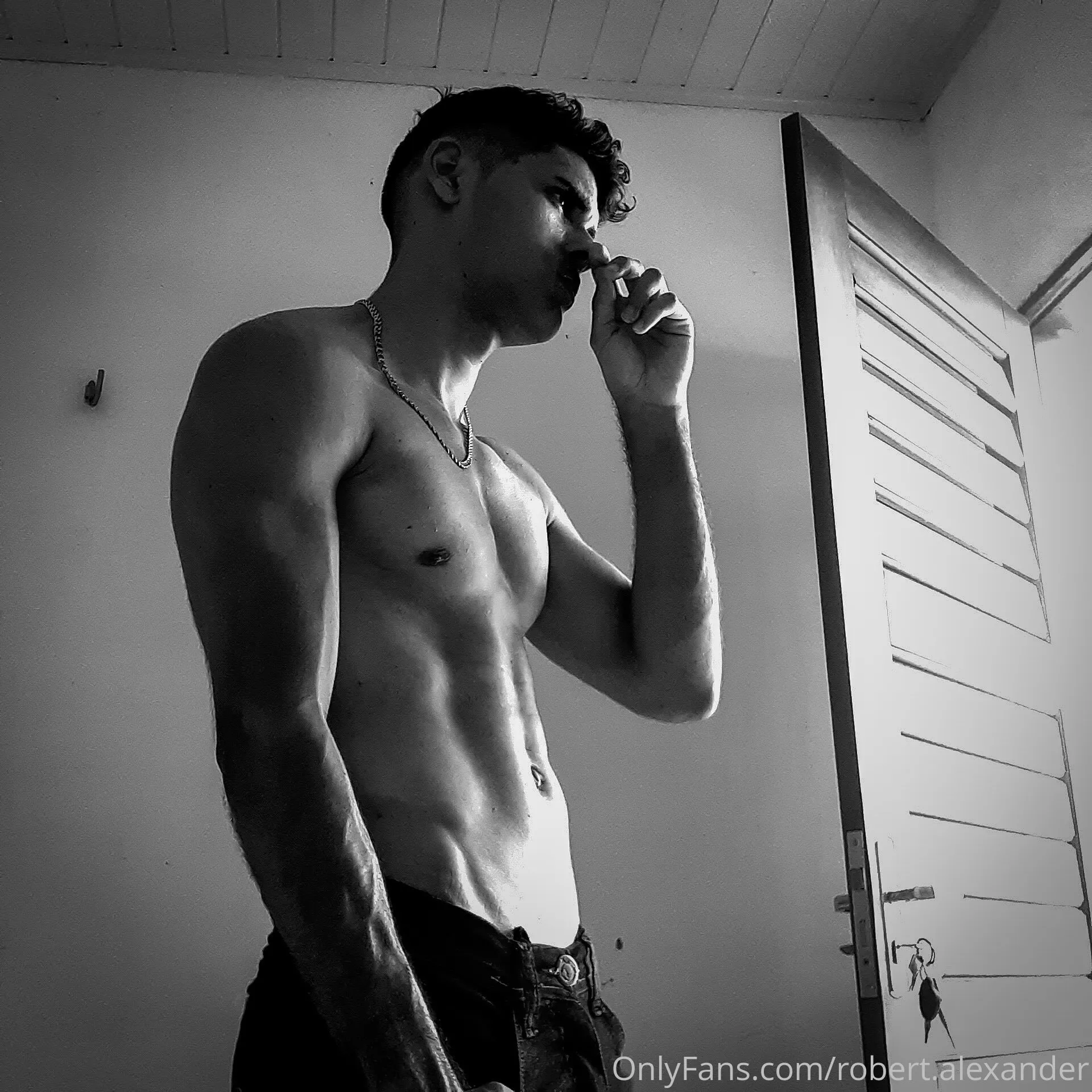 Robert Alexander OnlyFans free account photo 2 - robert.alexander nudes and sex tapes