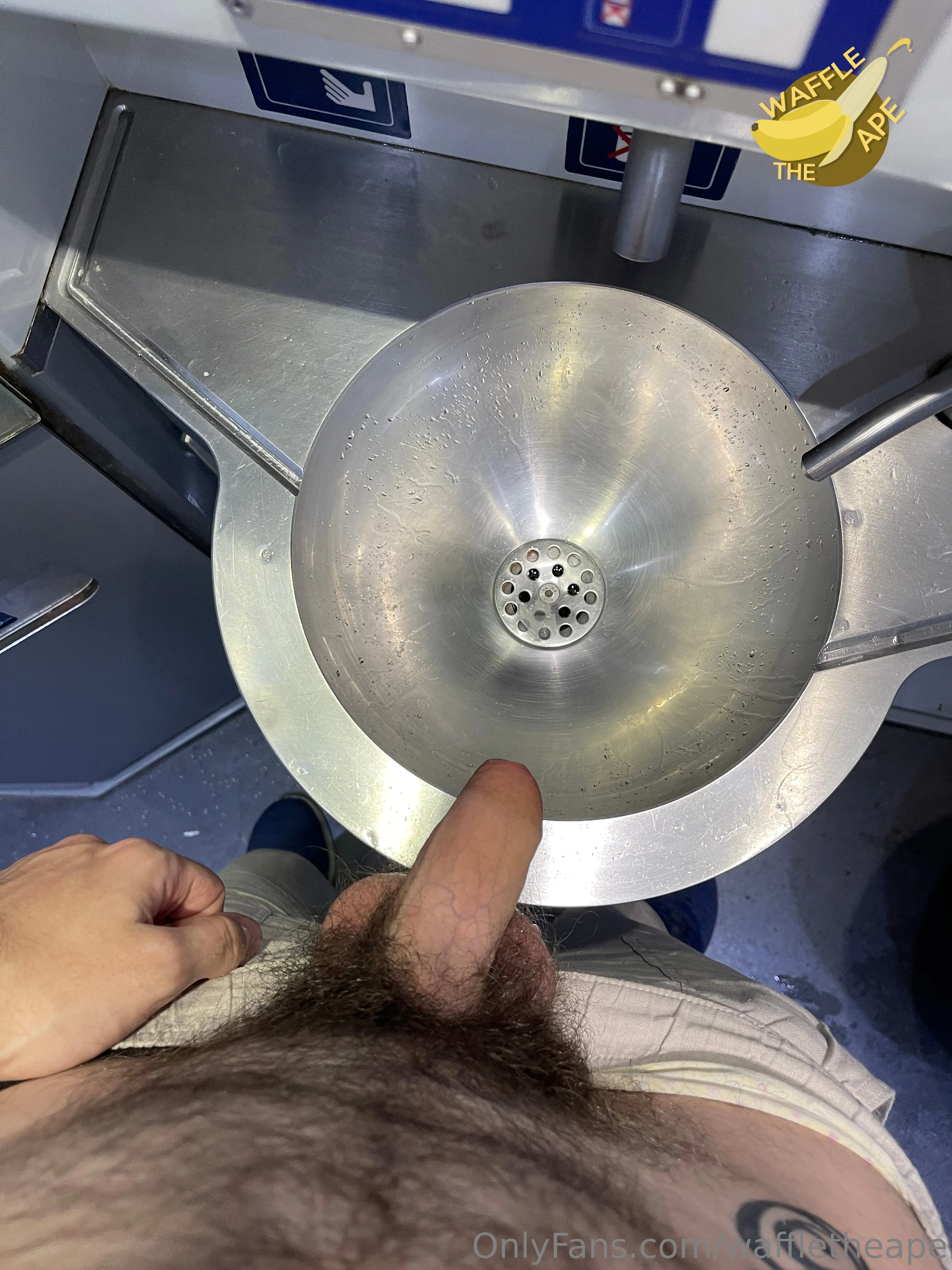 Waffle The  Ape 🐵 OnlyFans free account photo 14 - waffletheape nudes and sex tapes